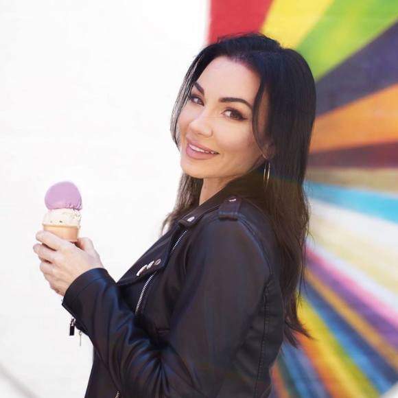 Meet your Posher, Mallory - Picture 1 of 1